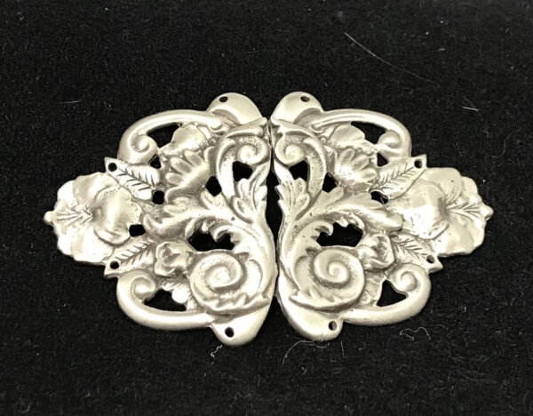 Formal Floral Renaissance Cloak Clasp - Pewter