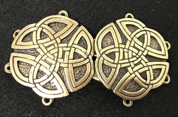 Round Triscale Cloak Clasp - Antique Bronze