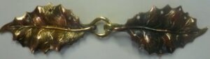 Holly Leaves Cloak Clasp - Jewelers Bronze